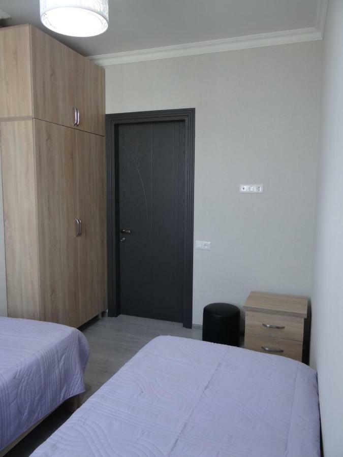 Apartment Abuseridze 5A Batumi Exterior foto